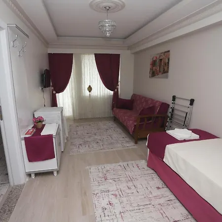 Hotel Altinkum 3*